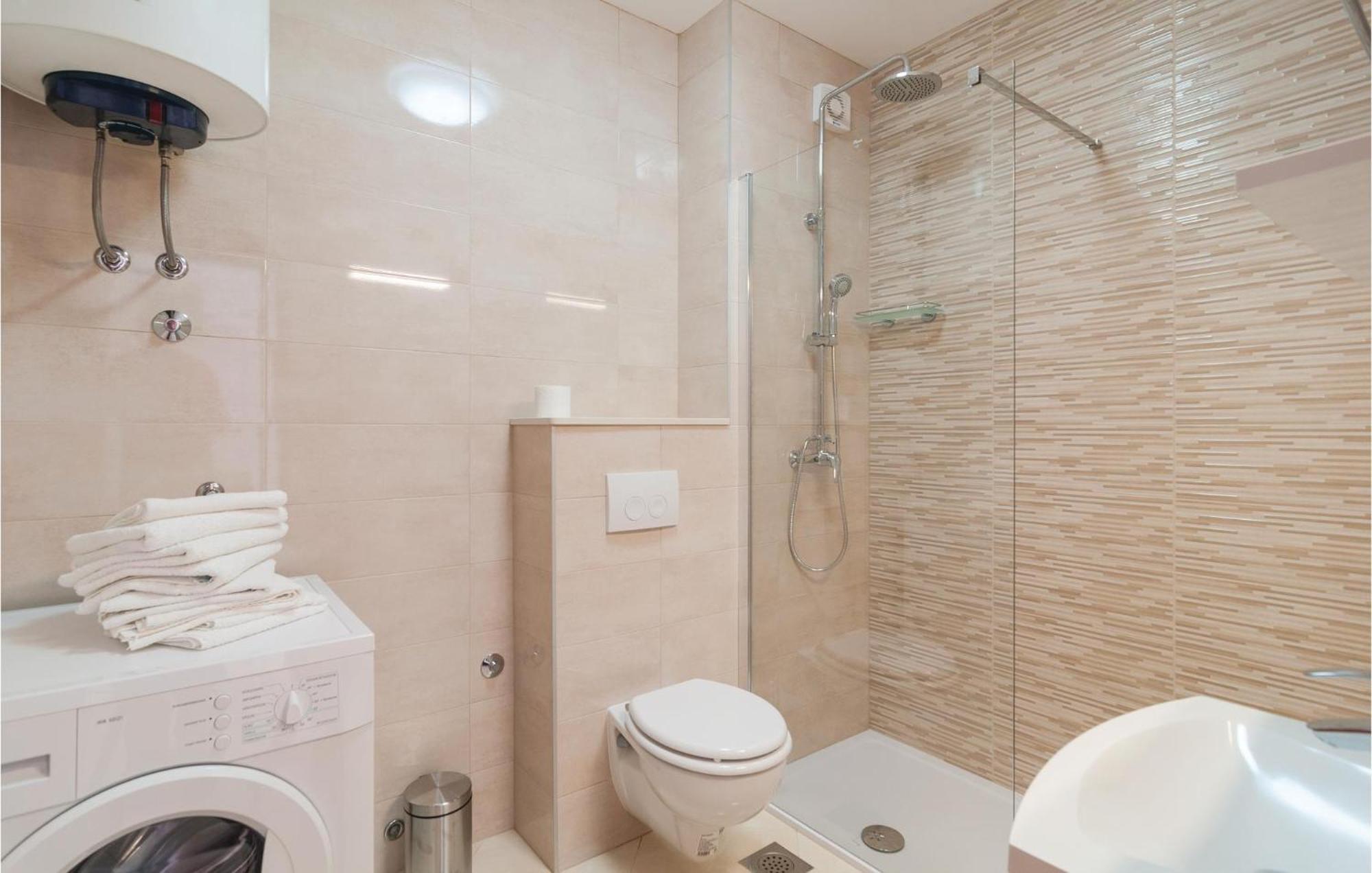 Nice Apartment In Omis With House Sea View المظهر الخارجي الصورة